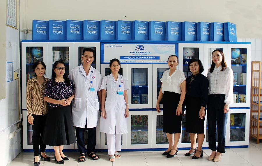 "Tủ sách xanh cho em" tại Bệnh viện Đa khoa tỉnh Quảng Ninh